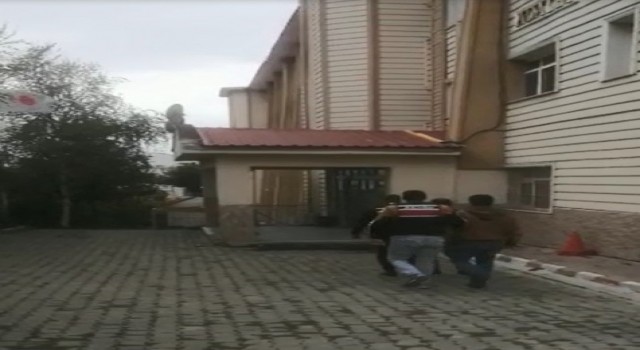 Sosyal medyada terör propagandası yapan 2 zanlı yakalandı