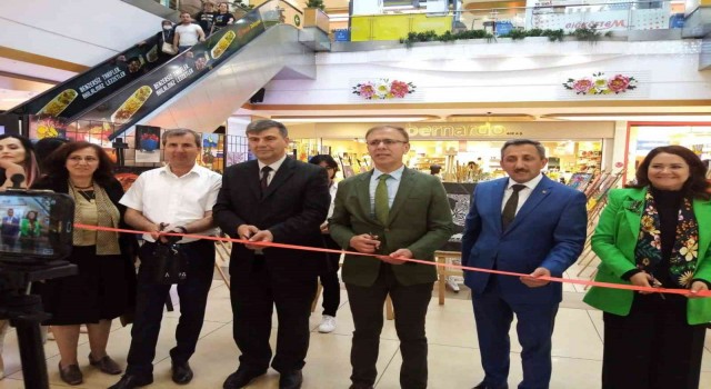 Spor Lisesi öğrencilerinden ‘Renklerin Dansı sergisi