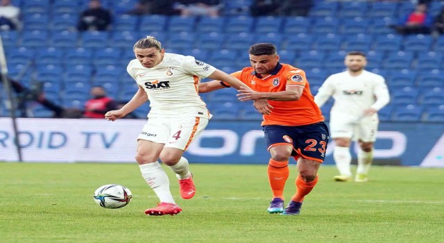Spor Toto Süper Lig: Medipol Başakşehir: 0 - Galatasaray: 0 (İlk yarı)