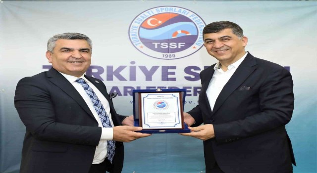 Sualtı sporları camiasından Başkan Fadıloğluna onur ödülü