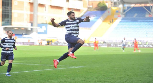Süper Ligin kralı Umut Bozok!
