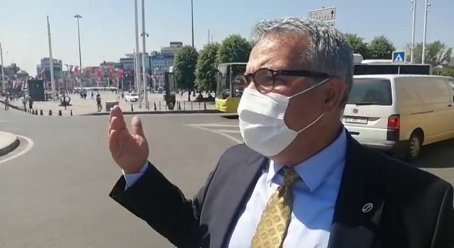 Taksimde taksi bulamayan işadamı tepki gösterdi