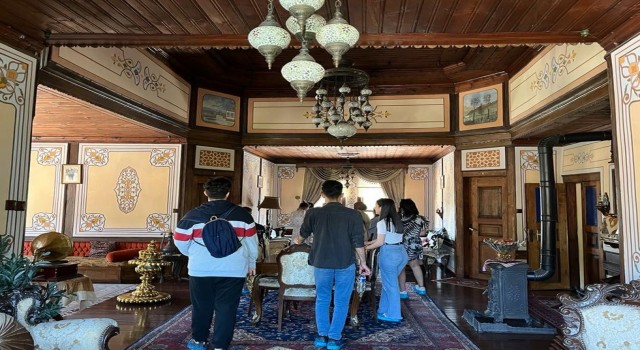 Taraklının mimarisini teknik geziyle incelediler