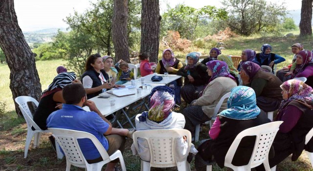 Tarsus Belediyesi, güncel tarımsal gelişmeleri çiftçiyle buluşturuyor