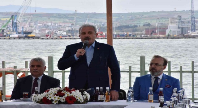 TBMM Başkanı Şentop: Akdenizin bir bebek ve çocuk göçmen mezarlığına döndüğünü üzülerek uzun yıllardır müşahede ediyoruz