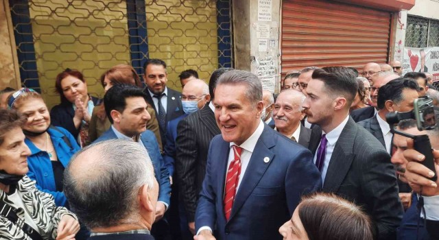 TDP Genel Başkanı Mustafa Sarıgül İstanbulda partililerle bayramlaştı