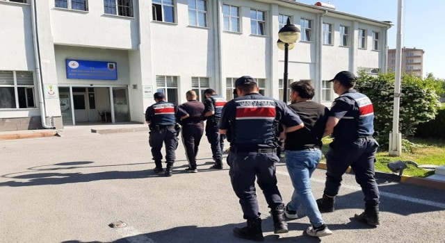 Terör örgütü PKK içerisinde faaliyette bulunan 2 kişi Kayseride yakalandı