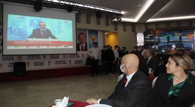 Teşkilat üyeleri iftarda bir araya geldi