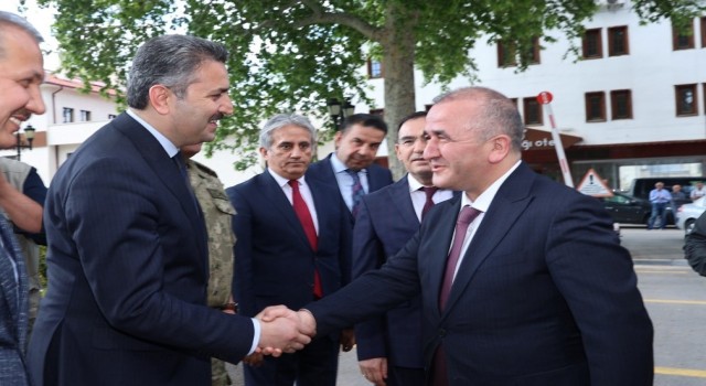 Tokata atanan Vali Hatipoğlu görevine başladı