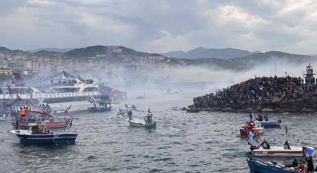 Trabzonsporun şampiyonluk filosu Faroz Limanına ulaştı