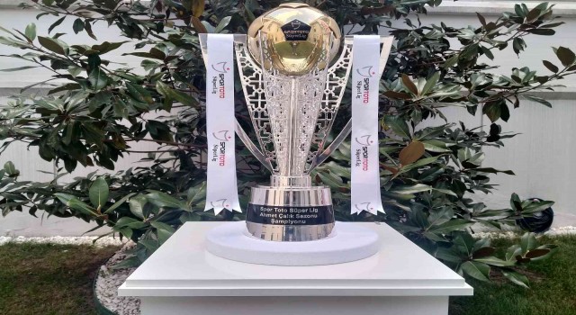 Trabzonsporun şampiyonluk kupası Ankarada sporseveler ile buluştu