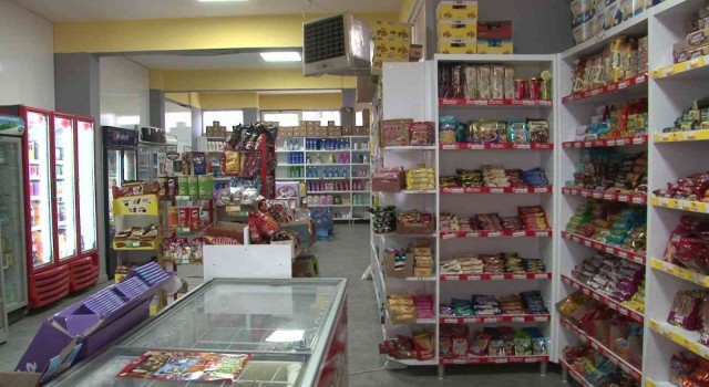 Trambolinli hırsızlık görenlerini hayrete düşürdü