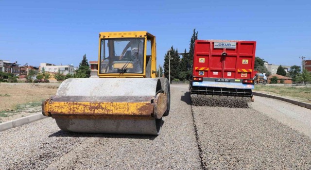 Turgutlu Belediyesi Fen İşleri ekipleri ilçenin her yerinde