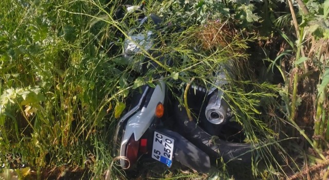 Turgutluda devrilen motosikletin sürücüsü ağır yaralandı