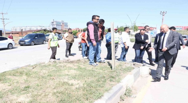 Turgutluda eski Manisa yolu yenileniyor