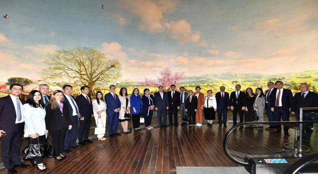 Türk Devletleri Ombusdmanları, Fetih Müzesine hayran kaldı
