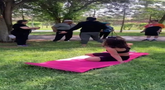 Türk Dünyası Vakfından parktaki yoga etkinliği hakkında açıklama
