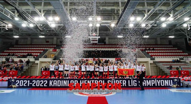 Türkiye Kadınlar Hentbol Süper Liginin şampiyonu Kastamonu Belediyespor oldu