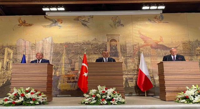 Türkiye, Romanya, Polonya Dışişleri Bakanları Üçlü Zirvesi İstanbulda gerçekleşti