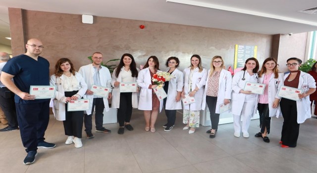 Türkiyenin Arnavutlukta inşa ettiği hastanede 1 yılda 73 bin kişi şifa buldu