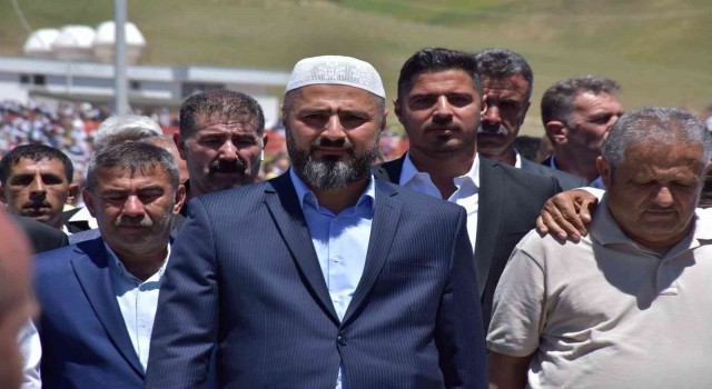 Türkiyenin dört bir yanından vatandaşlar Batmana akın etti