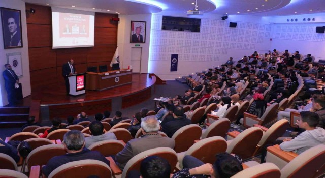 Türkiyenin iç ve dış siyaseti Aziziyede konuşuldu