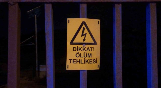 Tuzlada gece yarısı elektrik trafosuna giren bir kişi akıma kapılarak can verdi