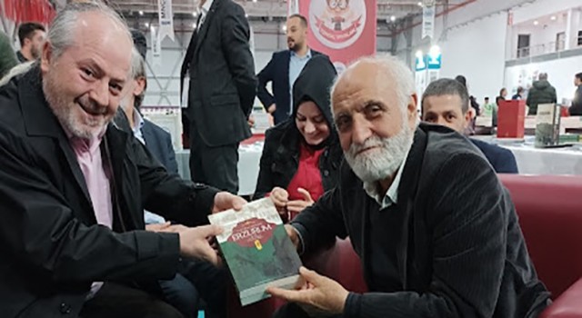 TYB Erzurum Şube Başkanı İspirliden Başkan Sekmene kitap fuarı teşekkürü