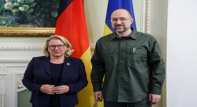 Ukrayna Başbakanı Şmihal, Almanya Kalkınma Bakanı Schulze ile görüştü