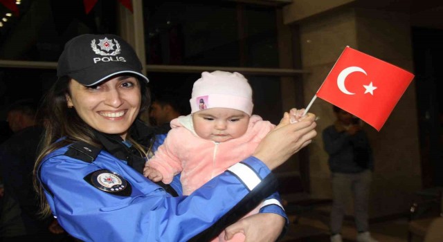 Ukraynadan tahliye edilen Ahıska Türklerinin ikinci kafilesi de Elazığa geldi