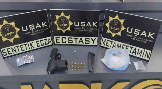 Uşakta 3 uyuşturucu satıcısı tutuklandı