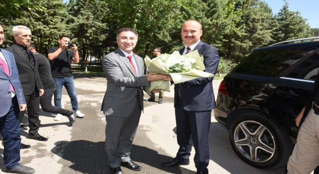 Vali Canalp Rektör Demir ile görüştü