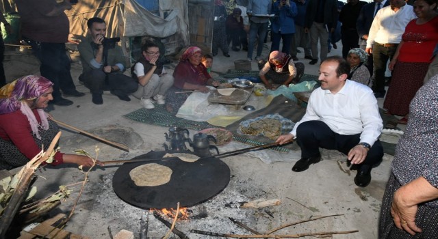 Vali Pehlivan çiftçilerle bir araya geldi