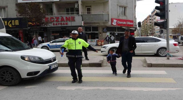 Vanda trafik haftası nedeniyle sürücüler uyarıldı