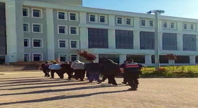 Yalova merkezli 3 ilde rüşvet, hırsızlık ve resmi evrakta sahtecilik operasyonu