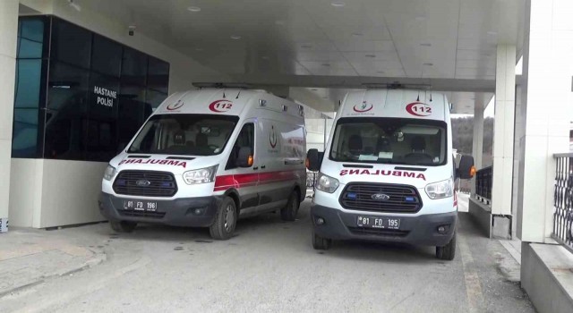 Yemekten sonra rahatsızlanan 3ü çocuk 4 kişi hastaneye kaldırıldı