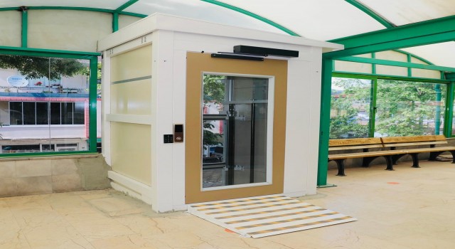 Yeniyalı Camiye engelli bireyler için asansör yapıldı