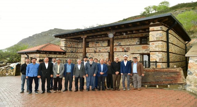 Yeşilyurtta tarihi caminin restorasyonu tamamlandı
