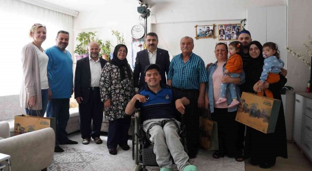Yıldırımın en özel zabıtasına başkan Yılmazdan bayram ziyareti