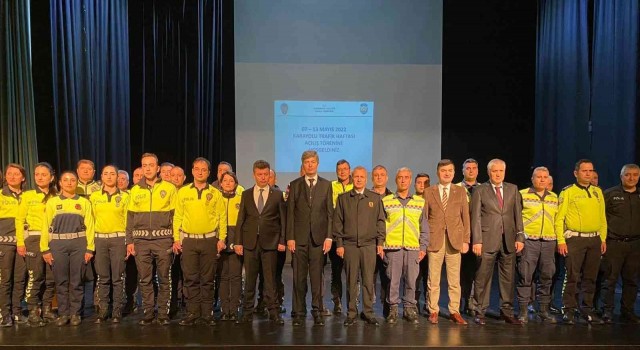 Yılın trafikçileri başarı belgelerini aldı