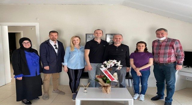 Yılmaz Eczacıları unutmadı