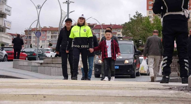 Yozgatta ‘Yayalar için 5 adımda güvenli trafik projesi tanıtıldı
