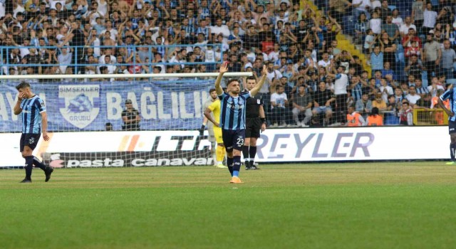 Yunus Akgünden Adana Demirspor taraftarına veda: Beni takip etmeye devam edin
