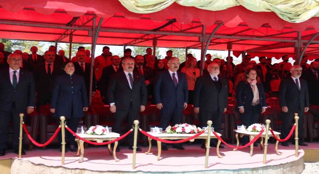 Yunus Emre 701inci ölüm yıldönümünde kabri başında anıldı