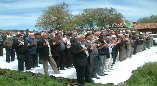 Yüz yıllık gelenek: Hıdırellezi yağmur duası ile kutladılar