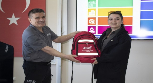 ZBEÜde deprem konferansı ve tatbikatı gerçekleştirildi