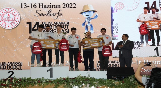 14. Uluslararası MEB Robot Yarışmasında ödül töreni yapıldı
