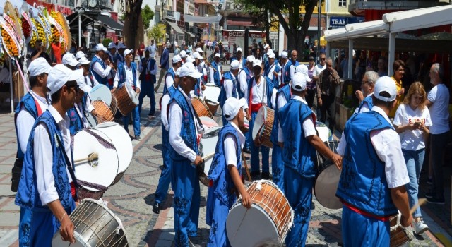 7 bin biletin satıldığı Kırkpınara davullu zurnalı davet