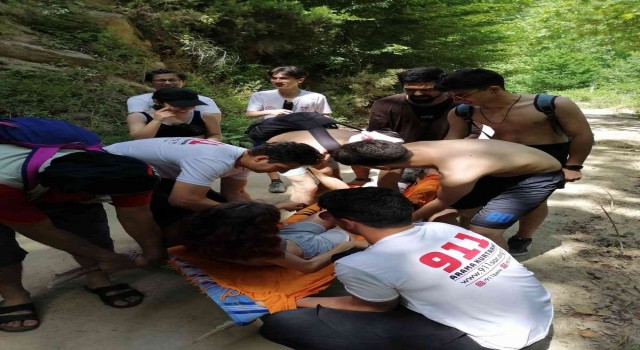 911 üyelerine eğitim kampı düzenledi