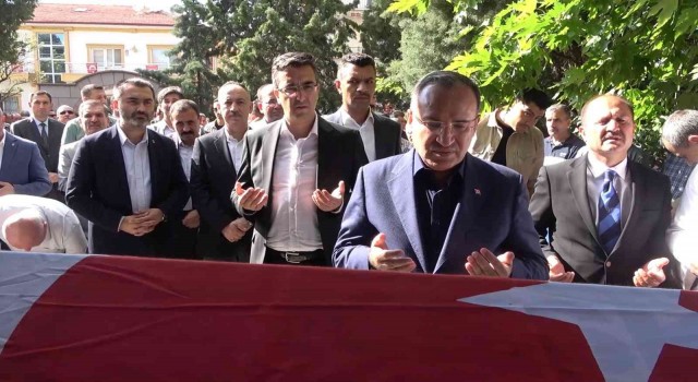 Adalet Bakanı Bozdağ, 29. Ağır Ceza Mahkemesi Başkanı Çağların cenazesine katıldı